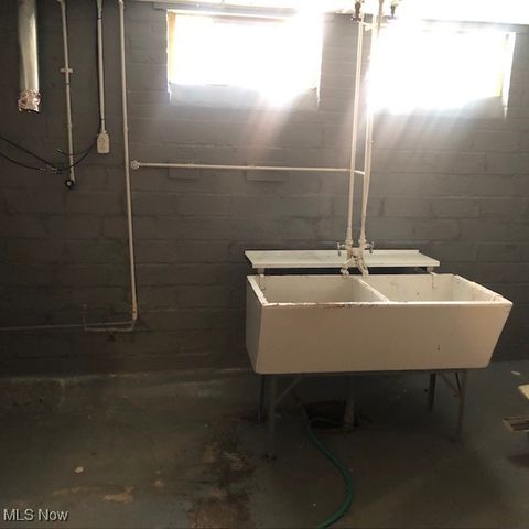 4418 W 176th Street, Cleveland, OH 44135