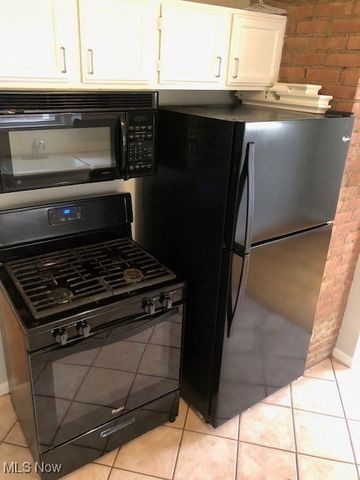 4418 W 176th Street, Cleveland, OH 44135