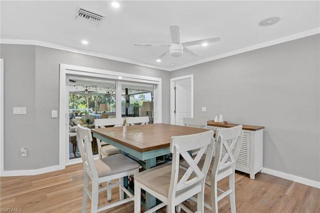 2424 Longboat DR, Naples, FL 34104