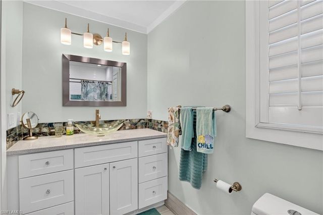 2424 Longboat DR, Naples, FL 34104