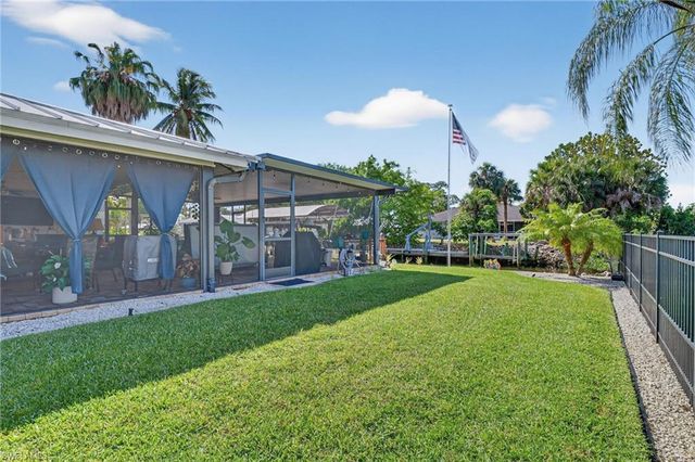 2424 Longboat DR, Naples, FL 34104