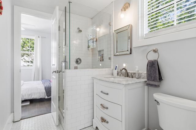 18 Corinne Street, Charleston, SC 29403