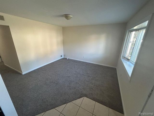 12416 Vernon Avenue, Warren, MI 48089