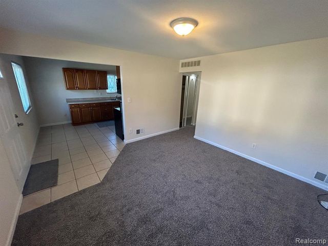 12416 Vernon Avenue, Warren, MI 48089