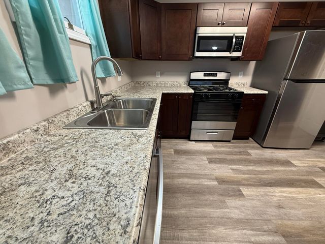 1229 State Street, Hobart, IN 46342