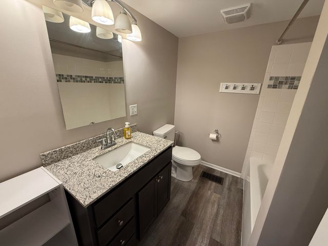 1229 State Street, Hobart, IN 46342