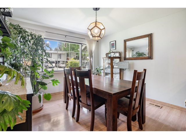 13370 Nw MARSHALL St, Portland, OR 97229