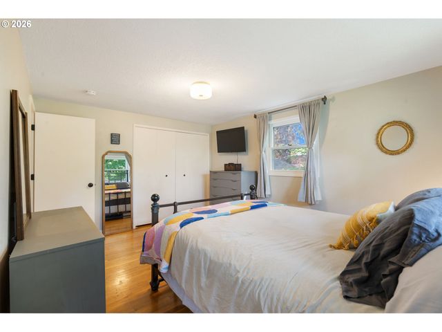13370 Nw MARSHALL St, Portland, OR 97229