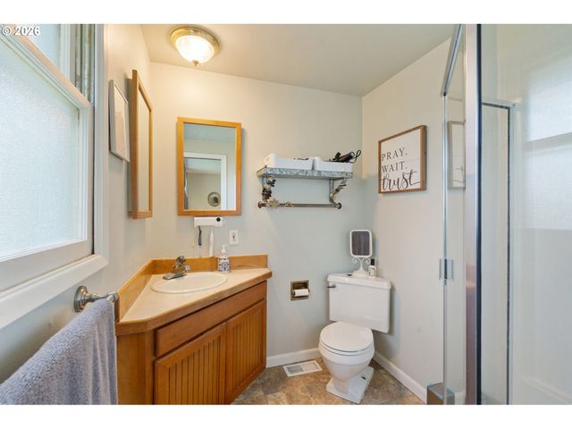 13370 Nw MARSHALL St, Portland, OR 97229