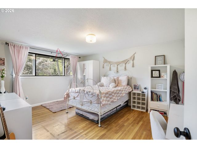 13370 Nw MARSHALL St, Portland, OR 97229