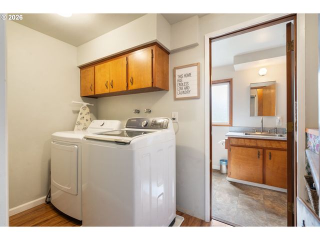 13370 Nw MARSHALL St, Portland, OR 97229