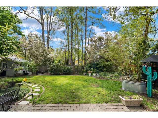 13370 Nw MARSHALL St, Portland, OR 97229
