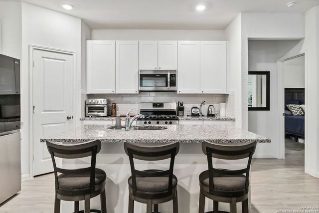 14702 Somerset Mill, San Antonio, TX 78254