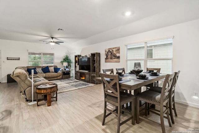 14702 Somerset Mill, San Antonio, TX 78254