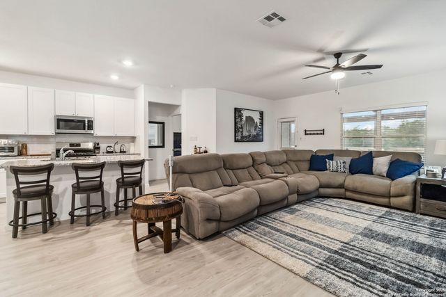 14702 Somerset Mill, San Antonio, TX 78254