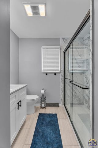 4118 SW Woodbury North CT, Topeka, KS 66606