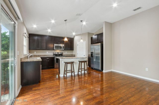 4619 PINE LAKE Drive, Middleburg, FL 32068