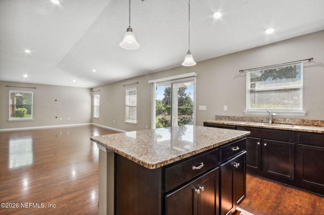 4619 PINE LAKE Drive, Middleburg, FL 32068