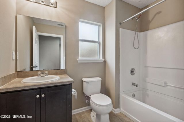 4619 PINE LAKE Drive, Middleburg, FL 32068