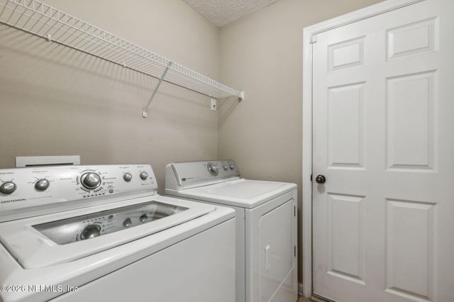 4619 PINE LAKE Drive, Middleburg, FL 32068