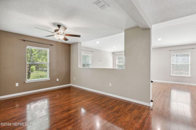 4619 PINE LAKE Drive, Middleburg, FL 32068