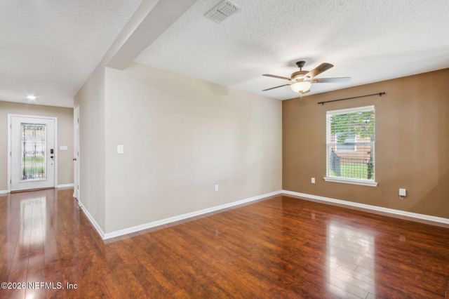 4619 PINE LAKE Drive, Middleburg, FL 32068