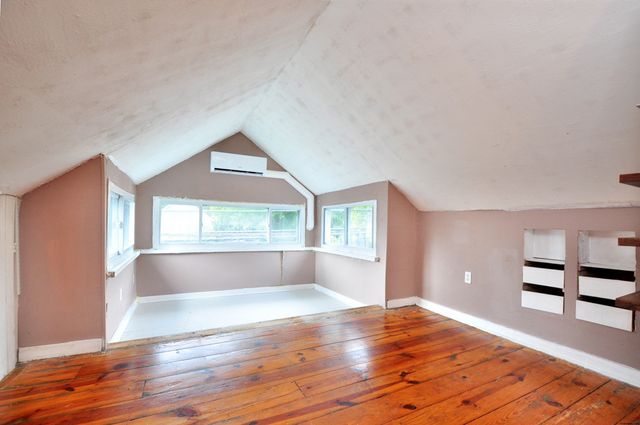 834 East St, Ludlow, MA 01056