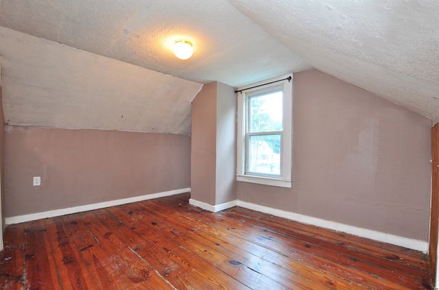 834 East St, Ludlow, MA 01056