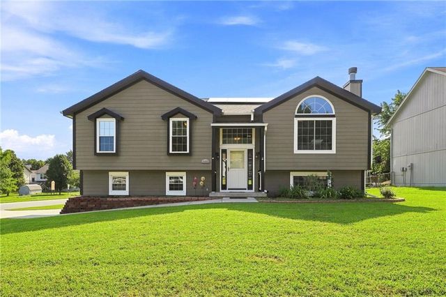 16403 Hinkle Avenue, Belton, MO 64012