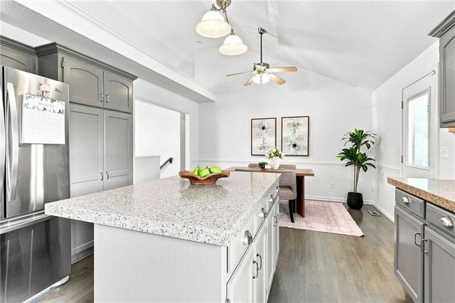 16403 Hinkle Avenue, Belton, MO 64012