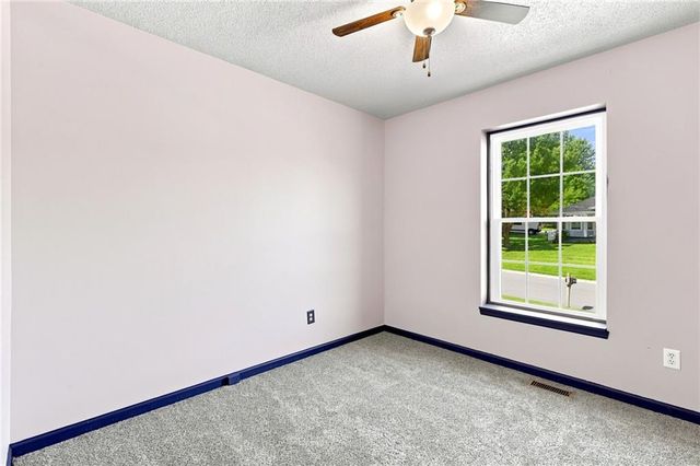 16403 Hinkle Avenue, Belton, MO 64012