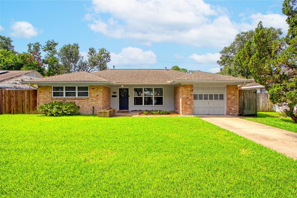 6119 Birdwood Road, Houston, TX 77074