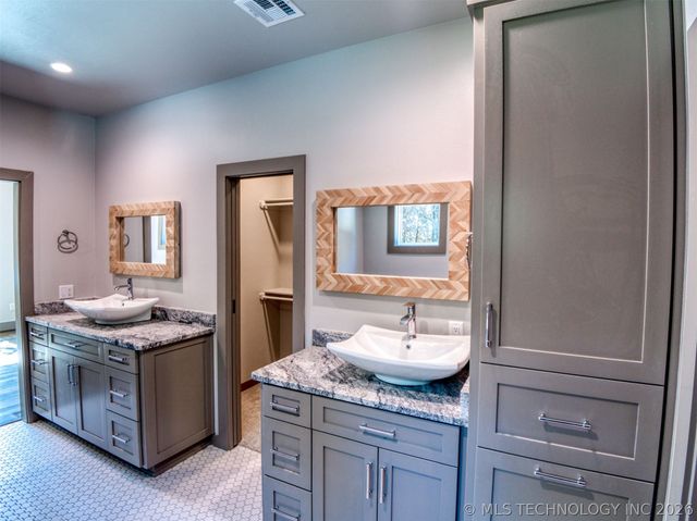 5370 Mainstay, Kingston, OK 73439