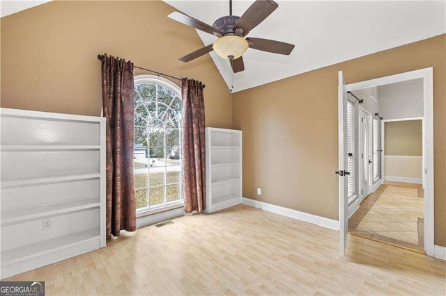 22 Valley Creek Drive SW, Cartersville, GA 30120