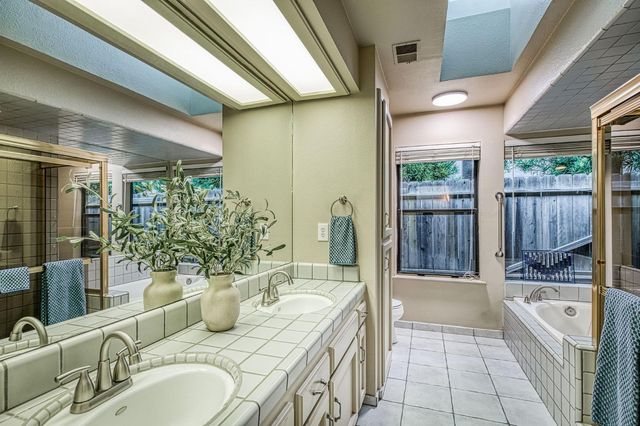6568 N Farris Avenue, Fresno, CA 93711