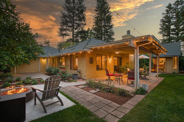 6568 N Farris Avenue, Fresno, CA 93711