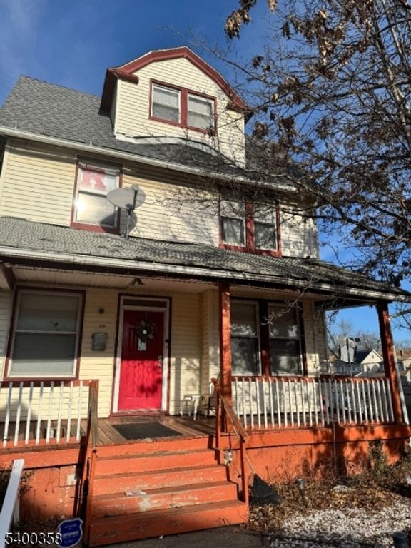 278 William St, East Orange City, NJ 07017 — photo 2