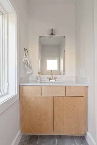 41 Adams Street, Burlington, VT 05401