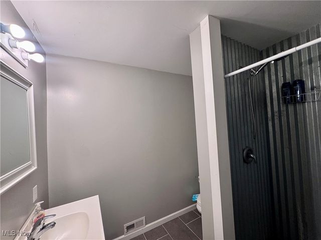 1500 S Riverview Road, Malta, OH 43758