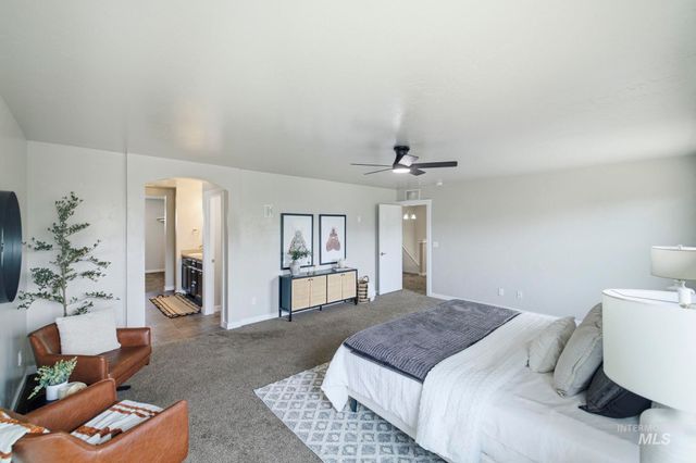 401 E Joshua Tree Dr, Meridian, ID 83646
