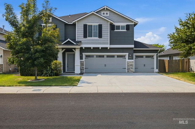 401 E Joshua Tree Dr, Meridian, ID 83646
