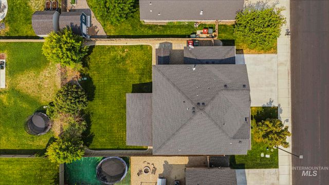 401 E Joshua Tree Dr, Meridian, ID 83646