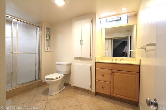 24667 Bashian Drive, Novi, MI 48375
