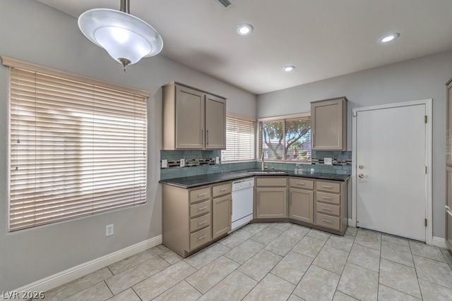 2815 Sapphire Desert Drive, Henderson, NV 89052