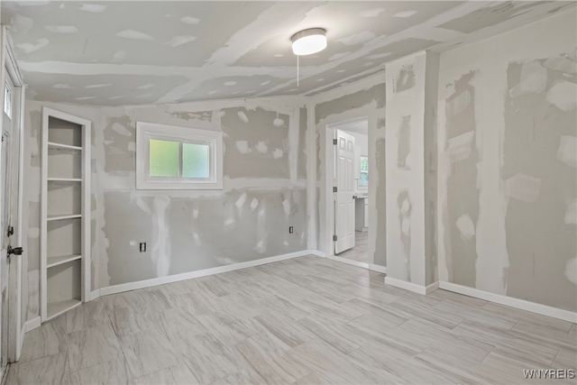 1312 Ontario Avenue, Niagara Falls, NY 14305