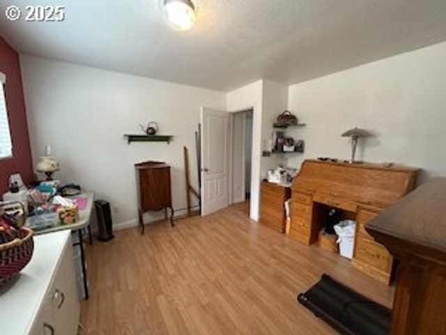 524 AZALEA Dr, Elkton, OR 97436