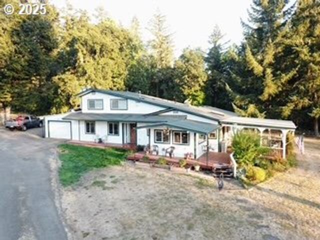 524 AZALEA Dr, Elkton, OR 97436