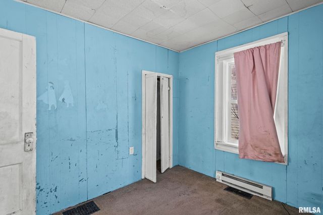 2160 S 14TH Street, Springfield, IL 62703