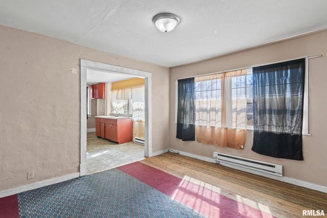 2160 S 14TH Street, Springfield, IL 62703