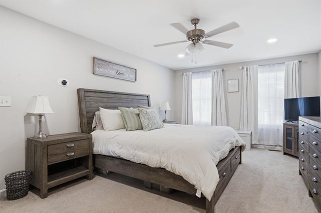 119 Westwood Drive, Nashua, NH 03062